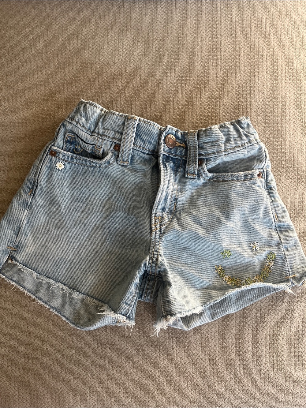 💙5 for $10💙 kids old navy embroidered shorts size 6
